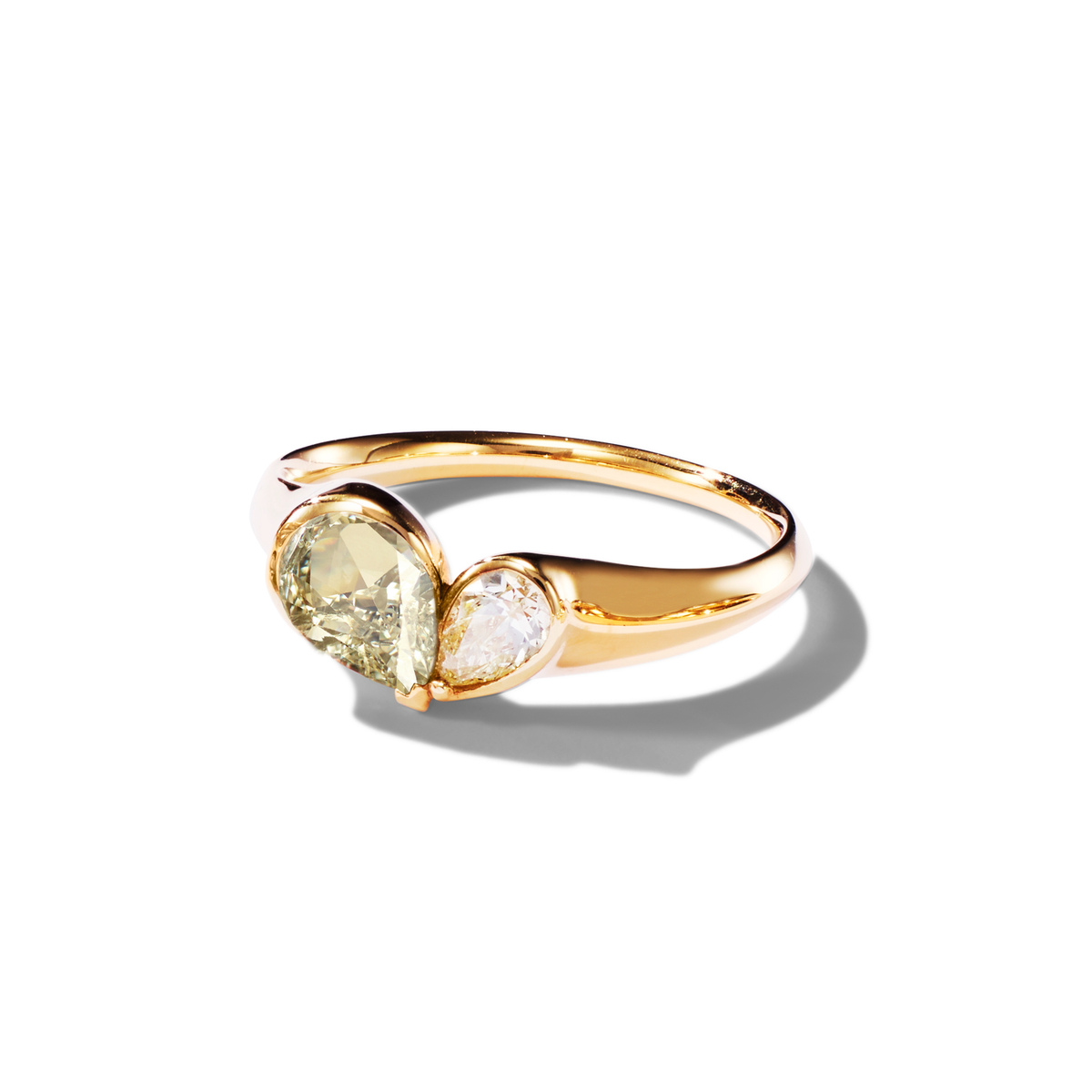 18K Natural Diamond Duo Heart Engagement Ring | MILAMORE USA