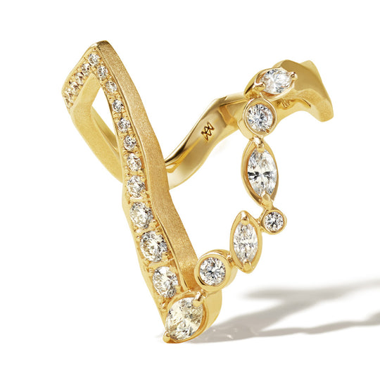 Kintsugi Victoria Float-Pave Diamond Ring